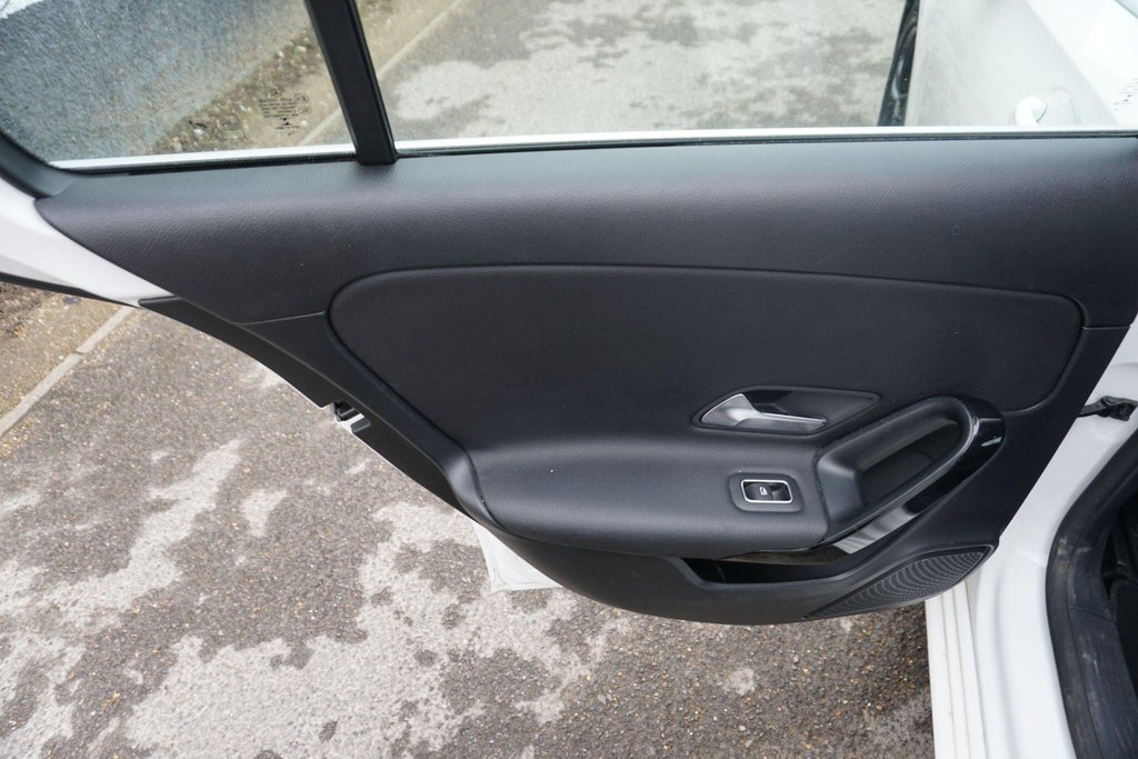 USED 2018 68 MERCEDES-BENZ A CLASS 1.5 A180d SE 7G-DCT Euro 6 (s/s) 5dr AUTO/JUST ARRIVED!!!