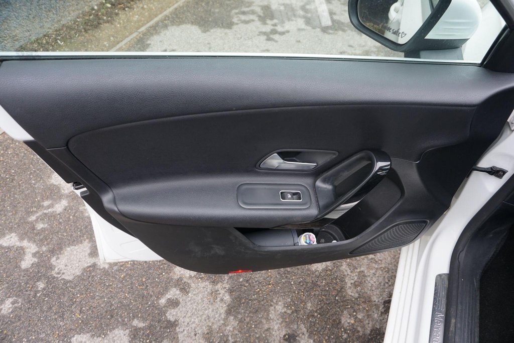 USED 2018 68 MERCEDES-BENZ A CLASS 1.5 A180d SE 7G-DCT Euro 6 (s/s) 5dr AUTO/JUST ARRIVED!!!