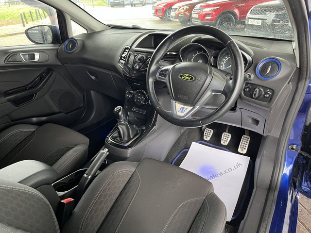 2013 FORD FIESTA 2013 1.0T EcoBoost Zetec S Hatchback 3dr Petrol Manual Euro 5 (s/s) (125 ps) - Photo 11