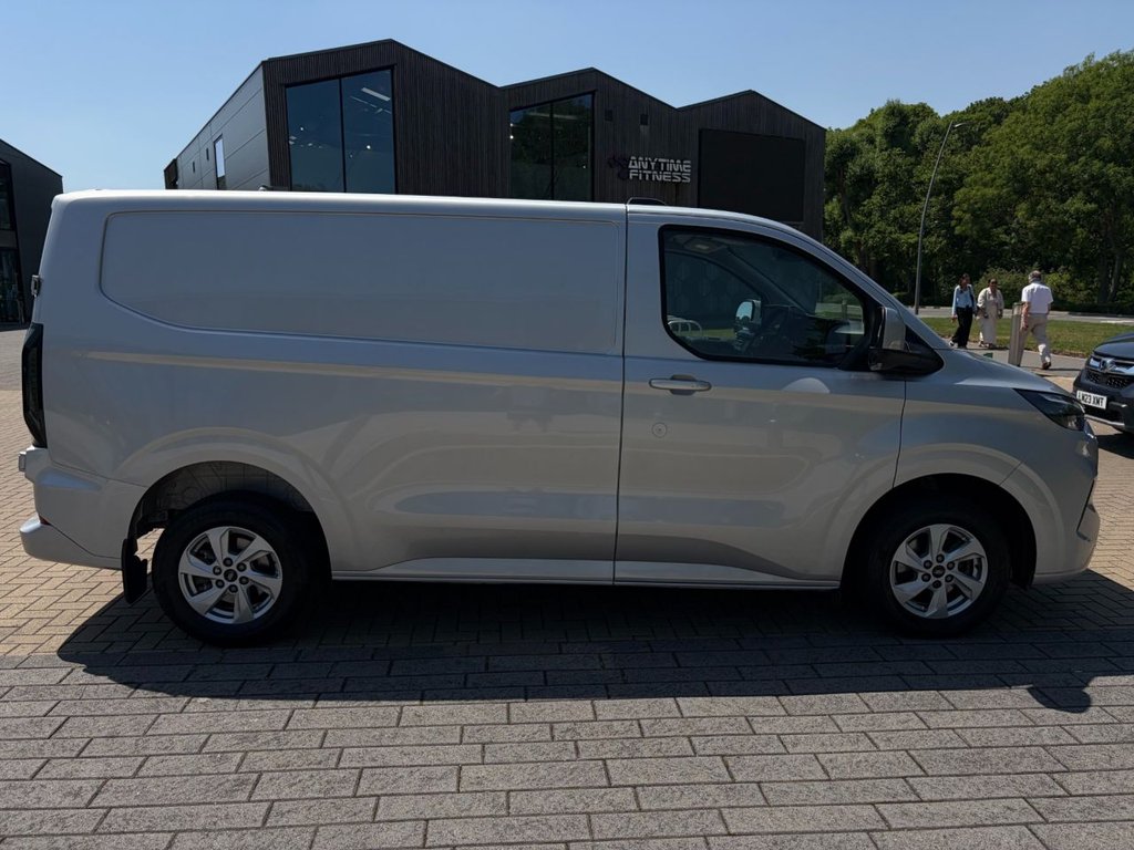 USED 2024 74 FORD TRANSIT CUSTOM 300 NEW SHAPE 2.0EcoBlue AUTO L1H1 170ps *A/C*CAMERA*ALLOYS*SENSORS*HEAT PACK*E/PACK*APPLE CARPLAY* LIMITED-L1-AUTO-GREAT SPEC