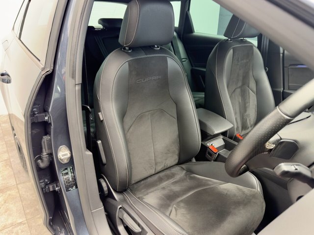 2019 Seat Leon 2L Cupra 300 5dr - Photo 3