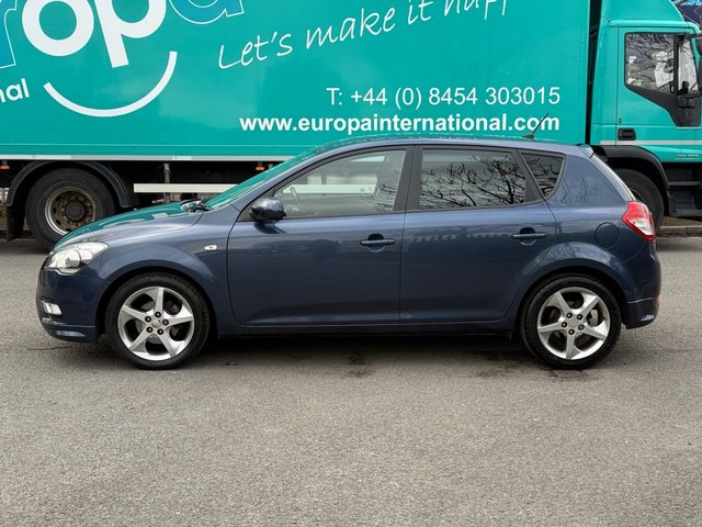 2011 Kia Ceed 1.6L 3 5dr - Photo 4