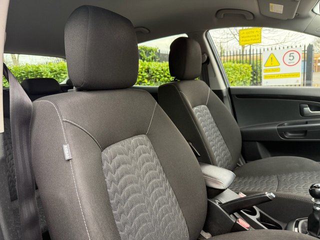 2011 Kia Ceed 1.6L 3 5dr - Photo 10