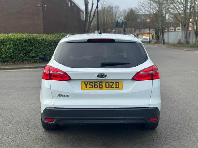 2016 Ford Focus 1.5L Zetec 5dr - Photo 6