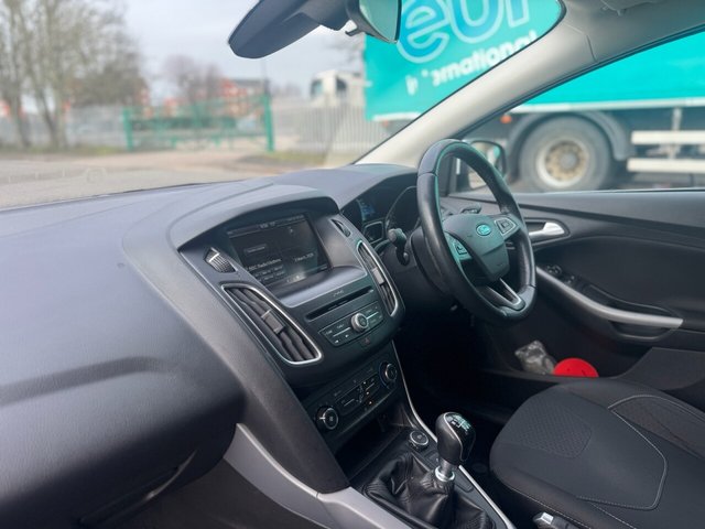 2016 Ford Focus 1.5L Zetec 5dr - Photo 9