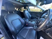 USED 2017 17 JAGUAR XE 2.0d Portfolio Saloon 4dr Diesel Auto Euro 6 (s/s) (180 ps) 