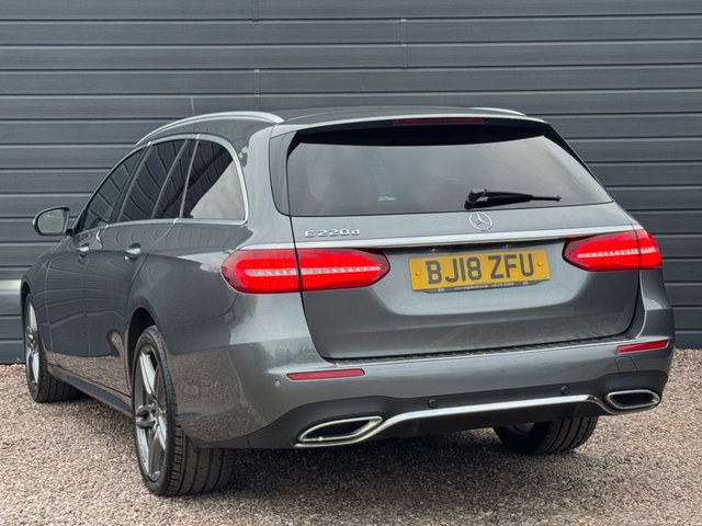 2018 Mercedes-Benz E-CLASS - Photo 3