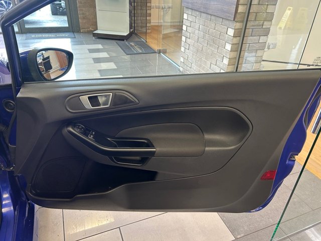 2016 Ford Fiesta 1.6L St-2 3dr - Photo 10