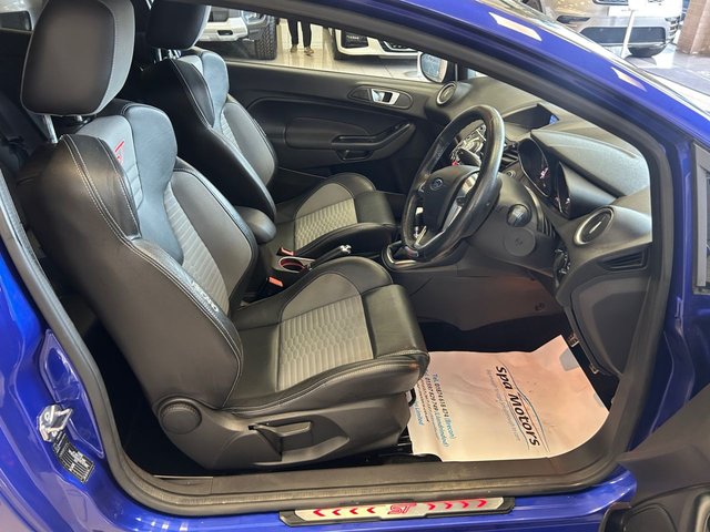 2016 Ford Fiesta 1.6L St-2 3dr - Photo 11