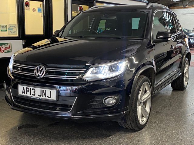 2013 VOLKSWAGEN TIGUAN 2.0 TDI BlueMotion Tech R-Line SUV 5dr Diesel Manual 4WD Euro 5 (s/s) (140 ps) - Photo 10