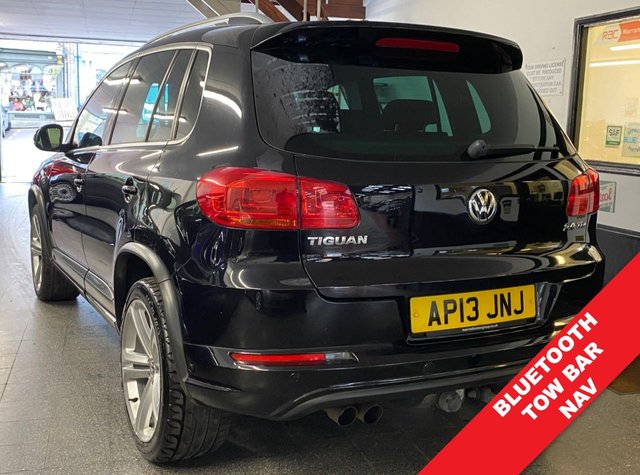 2013 VOLKSWAGEN TIGUAN 2.0 TDI BlueMotion Tech R-Line SUV 5dr Diesel Manual 4WD Euro 5 (s/s) (140 ps) - Photo 2