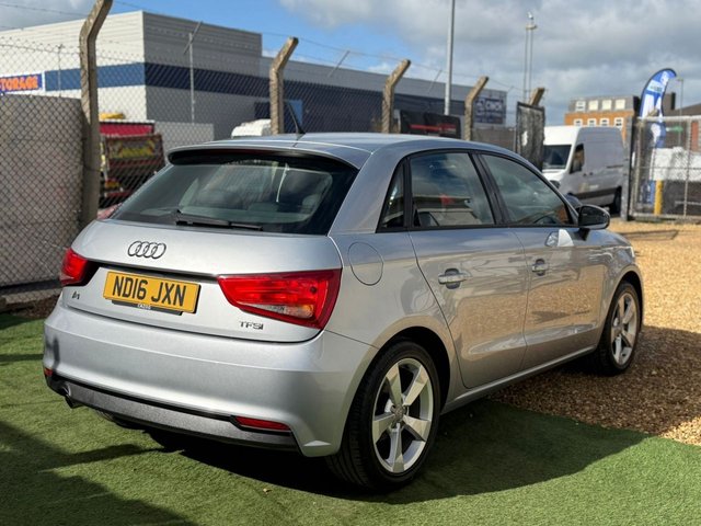 2016 AUDI A1 - Photo 4