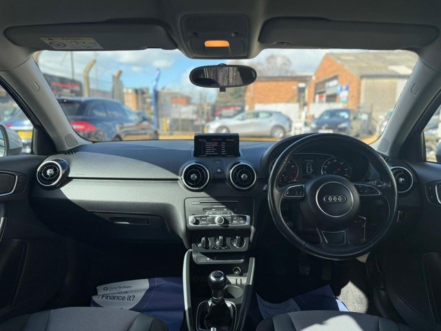 2016 AUDI A1 - Photo 2