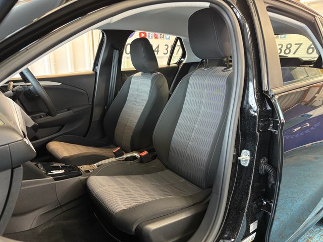 2023 Vauxhall Corsa 1.2L Design 5dr - Photo 10