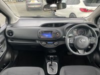 USED 2018 18 TOYOTA YARIS 1.5 VVT-h Design Hatchback 5dr Petrol Hybrid E-CVT Euro 6 (s/s) (100 ps) 