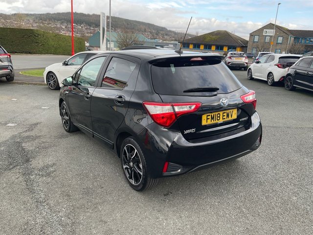 2018 TOYOTA YARIS - Photo 9