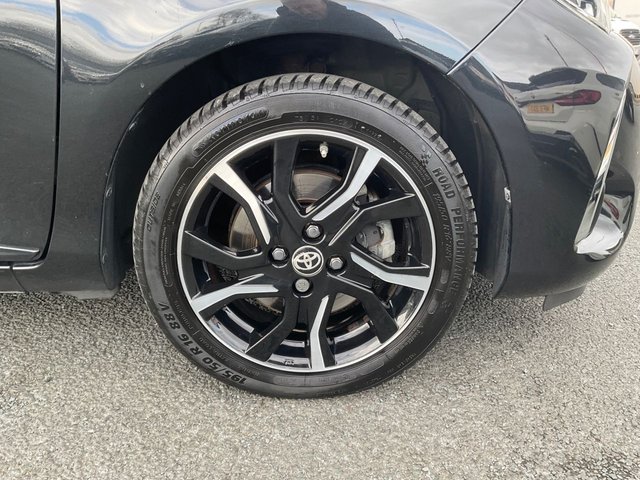 2018 TOYOTA YARIS - Photo 11