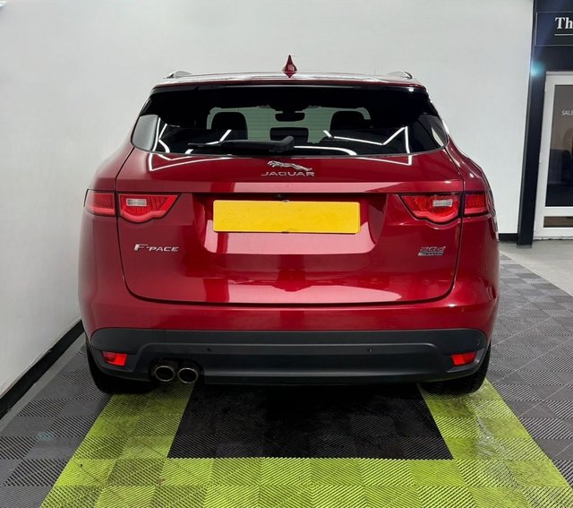 2019 JAGUAR F-PACE - Photo 5