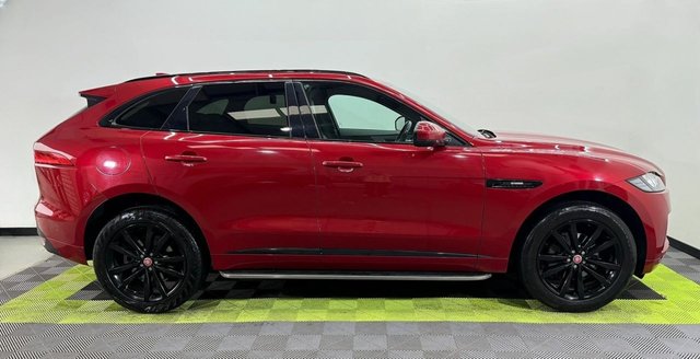 2019 JAGUAR F-PACE - Photo 8