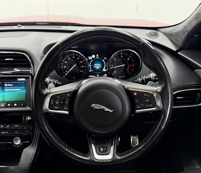 2019 JAGUAR F-PACE - Photo 10