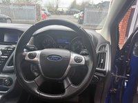 USED 2014 64 FORD FOCUS 1.6 Titanium Navigator Hatchback 5dr Petrol Powershift Euro 5 (125 ps) BLUETOOTH~DAB~A/C~CRUISE~PARK SENS