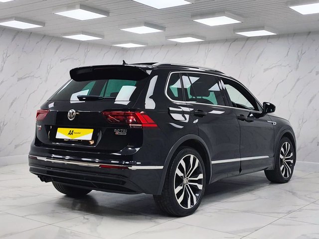 2017 Volkswagen Tiguan 2L R-Line 5dr - Photo 12