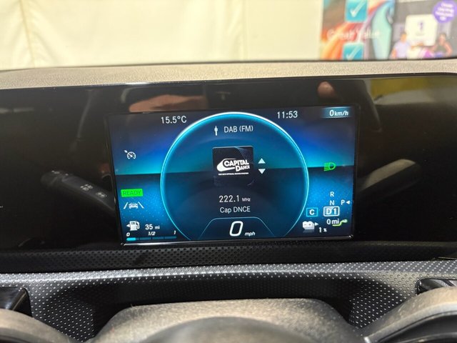 2020 Mercedes-Benz A-CLASS - Photo 12