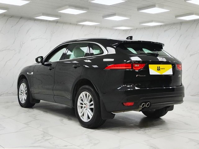 2019 Jaguar F-Pace 2L Portfolio 5dr - Photo 8