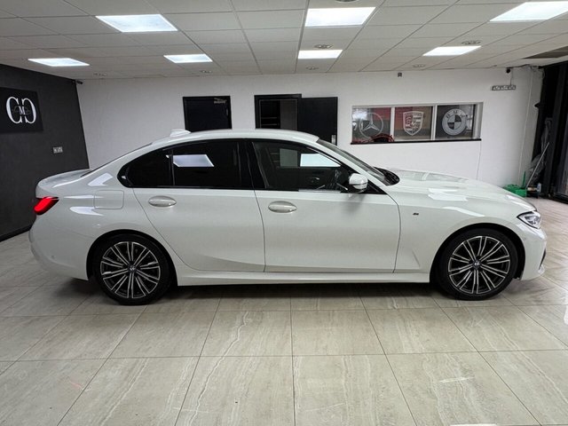 View our BMW 3 SERIES
