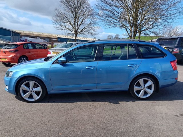 2015 SKODA OCTAVIA - Photo 4