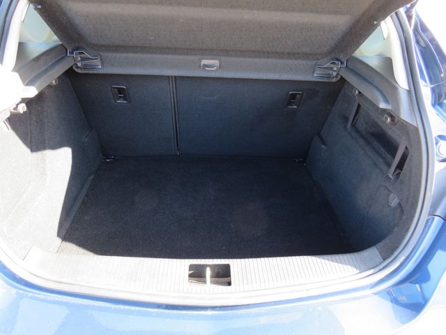 2011 VAUXHALL ASTRA 2011 1.6 16v Exclusiv Hatchback 5dr Petrol Auto Euro 5 (115 ps) - Photo 11