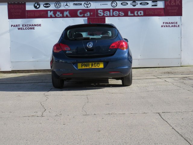 2011 VAUXHALL ASTRA 2011 1.6 16v Exclusiv Hatchback 5dr Petrol Auto Euro 5 (115 ps) - Photo 4
