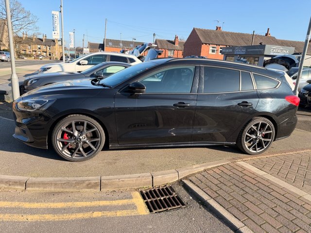 2019 Ford Focus 2L St 5dr - Photo 6