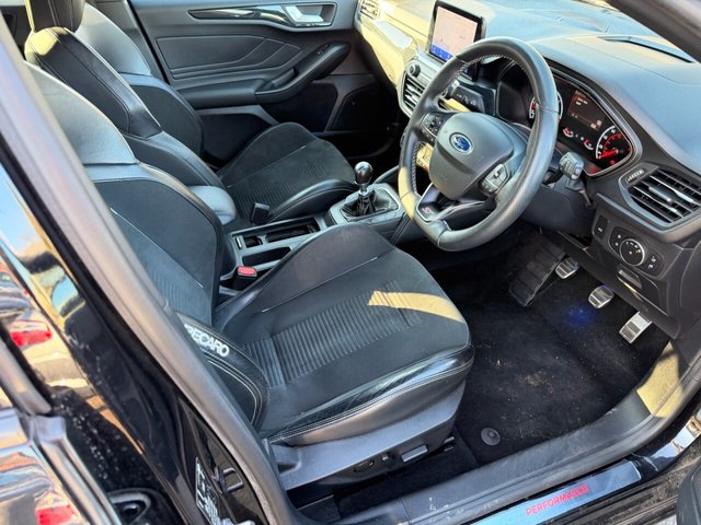 2019 Ford Focus 2L St 5dr - Photo 11