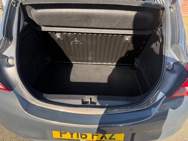 2016 Vauxhall Corsa 1.4L Sting 3dr - Photo 9