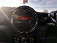 USED 2017 17 MINI HATCH 1.5 Cooper Hatchback 3dr Petrol Manual Euro 6 (s/s) (136 ps) *** NEW TYRES, FRESHLY SERVICED, 2 KEYS ***