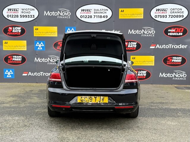 2019 Volkswagen Passat 1.5L S 4dr - Photo 8