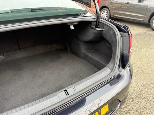 2019 Volkswagen Passat 1.5L S 4dr - Photo 11