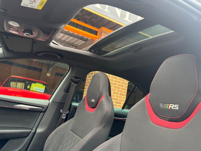 2019 SKODA OCTAVIA 2019 2.0 TSI vRS Euro 6 (s/s) 5dr - Photo 9