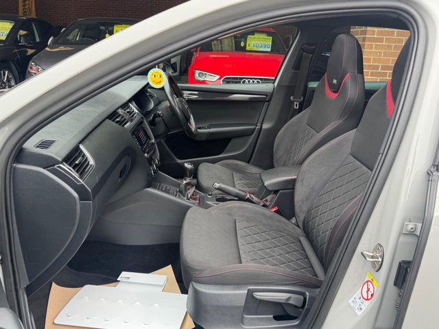 2019 SKODA OCTAVIA 2019 2.0 TSI vRS Euro 6 (s/s) 5dr - Photo 11