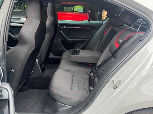 2019 SKODA OCTAVIA 2019 2.0 TSI vRS Euro 6 (s/s) 5dr - Photo 12