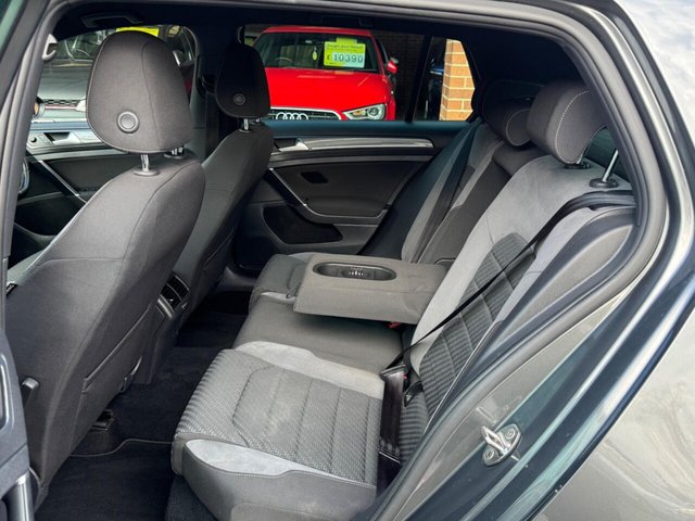 2017 VOLKSWAGEN GOLF 2017 2.0 TDI BlueMotion Tech R-Line DSG Euro 6 (s/s) 5dr - Photo 8