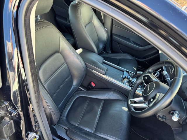 2020 Jaguar Xe 2L S 4dr - Photo 9