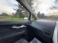 USED 2011 08 TOYOTA AURIS 1.6 V-Matic TR Hatchback 5dr Petrol MultiMode Euro 5 (132 ps) 