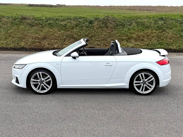 2015 AUDI TT 2.0 TFSI S line Roadster S Tronic quattro Euro 6 (s/s) 2dr - Photo 4