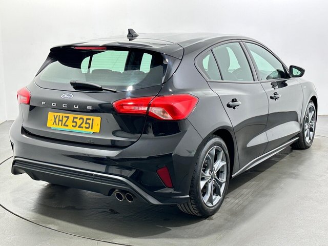 2020 Ford Focus - Photo 8