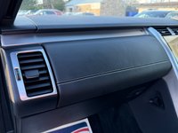 USED 2023 73 LAND ROVER DISCOVERY 3.0 D300 MHEV R-Dynamic SE 7 seats SUV 5dr Diesel Auto 4WD 300 bhp 
