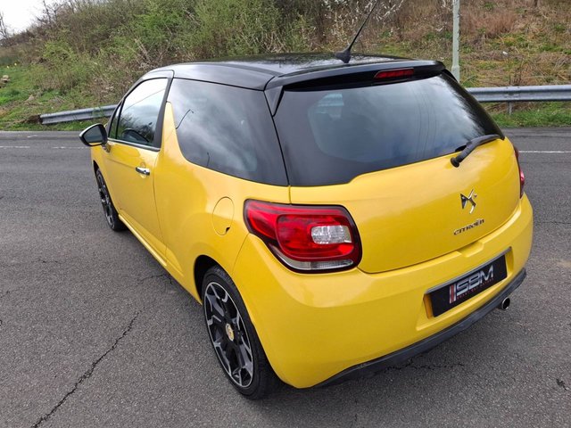 2011 CITROEN DS3 - Photo 11