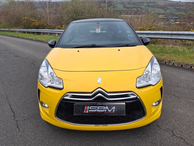 2011 CITROEN DS3 - Photo 2