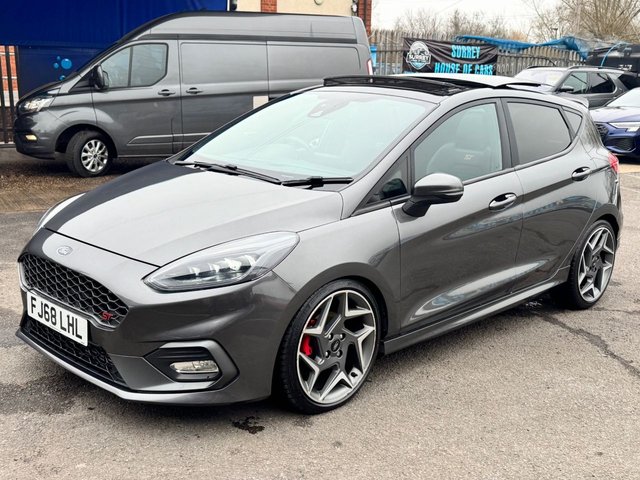 2018 FORD FIESTA 1.5T EcoBoost ST-3 Hatchback 5dr Petrol Manual Euro 6 (200 ps) - Photo 6